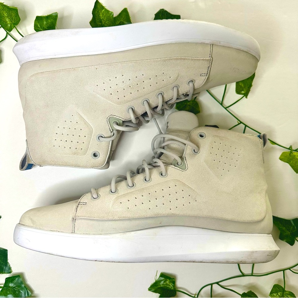 💥LAST CHANCE💥Suede Under Armour UAS Club Mid Leather Sneaker, Size 10.5 Boot - Picture 1 of 15